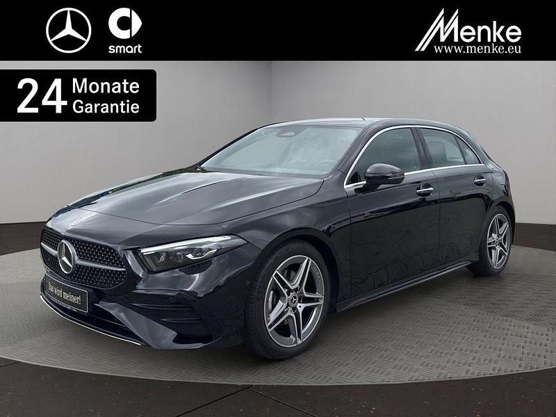 Schwarz Gebraucht 2024 Mercedes A200 AMG Limousine | 35.980 € (Fairer Preis) - Bild 1/4