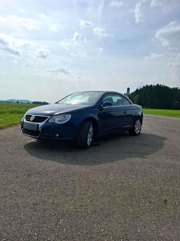 Blau Gebraucht 2008 VW Eos Cabrio | 3.850 € (Fairer Preis) - Bild 1/4