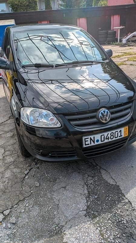 Schwarz Gebraucht 2006 VW Fox Kleinwagen | 2.400 € (Etwas zu teuer) - Bild 1/4