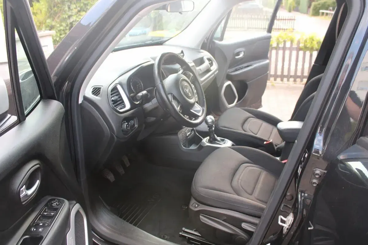 Gebraucht Jeep Renegade Limited 140 PS (102 kW) 2014 Schwarz SUV