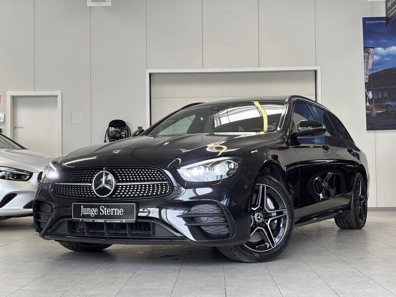 Schwarz Gebraucht 2023 Mercedes E400 AMG Kombi | 59.980 € (Teuer) - Bild 1/4