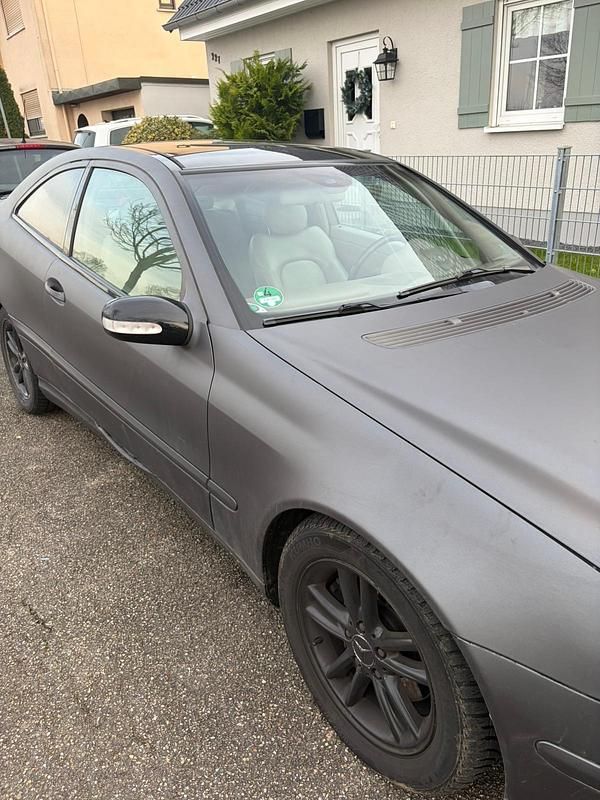 Gebraucht Mercedes C230 193 PS (141 kW) 2001 Grau Coupé