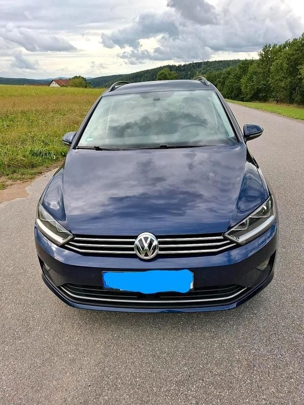 Blau Gebraucht 2017 VW Golf Sportsvan Van / Kleinbus | 14.000 € (Guter Preis) - Bild 1/4