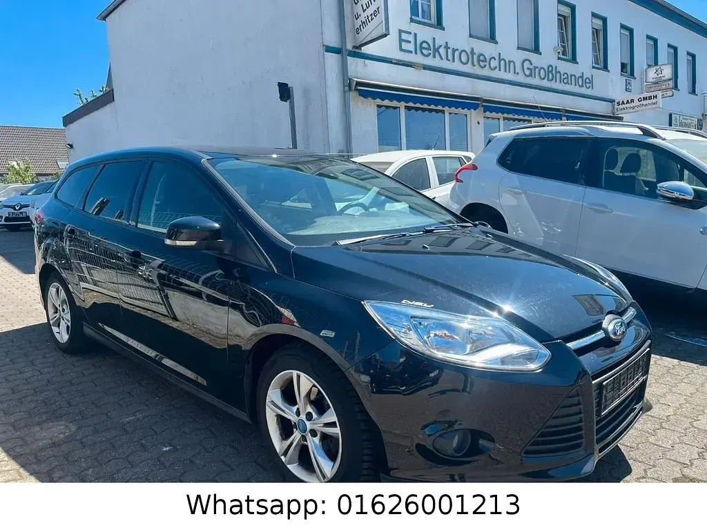 Używany Ford Focus SYNC Edition 125 KM (91 kW) 2014 Czarny Sedan/Limuzyna