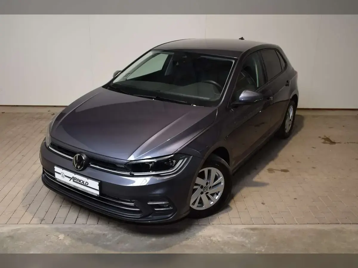 Gebraucht VW Polo Style 95 PS (69 kW) 2022 Rauchgrau metallic Kleinwagen