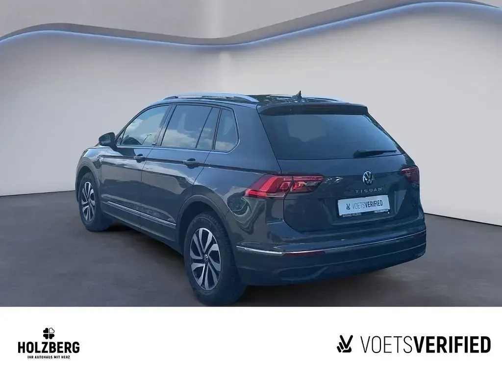 Gebraucht VW Tiguan Active 150 PS (110 kW) 2021 Grau SUV