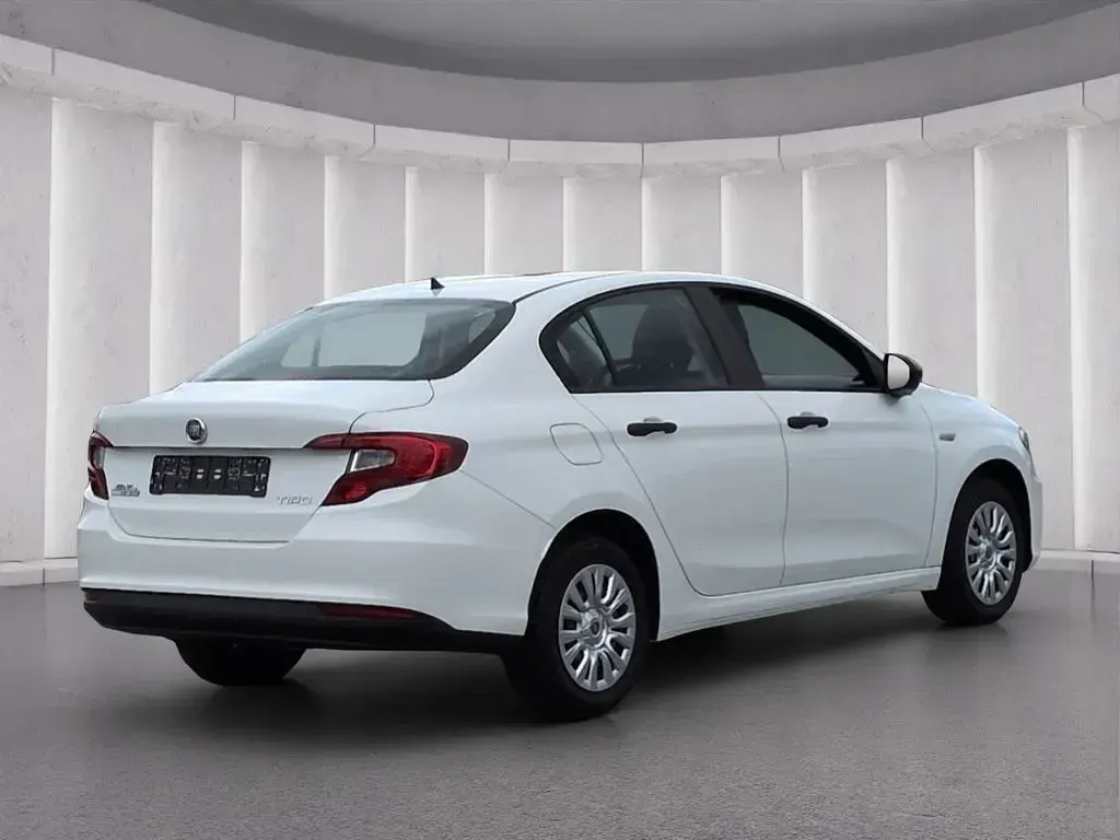 Usado Fiat Tipo 95 CV (69 kW) 2020 Blanco Berlina