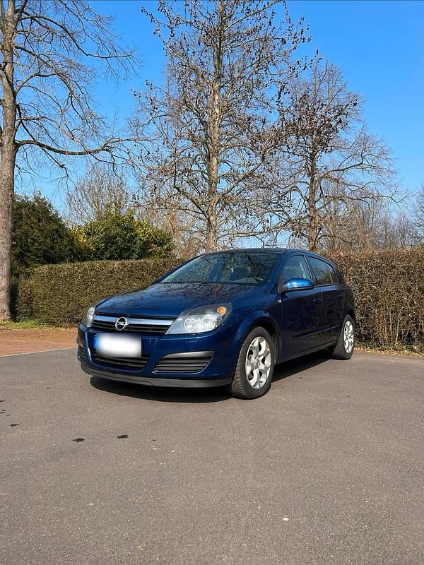 Gebraucht Opel Astra 105 PS (77 kW) 2006 Blau Limousine