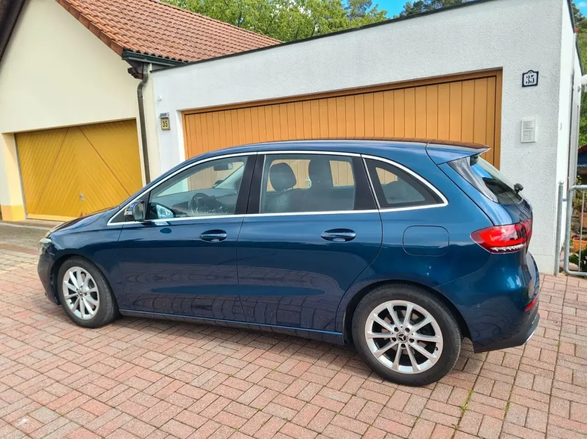 Gebraucht Mercedes B220 Progressive 190 PS (139 kW) 2020 Blau Kleinwagen