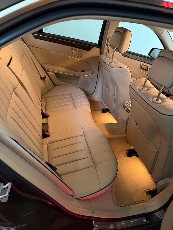 Gebraucht Mercedes E400 Elegance 333 PS (244 kW) 2013 Braun Limousine