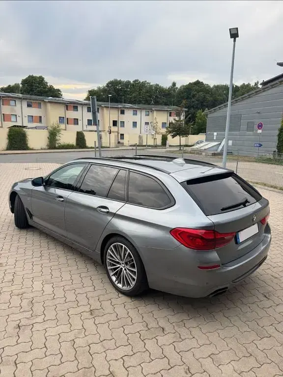 Gebraucht BMW 540 340 PS (250 kW) 2018 Grau Kombi