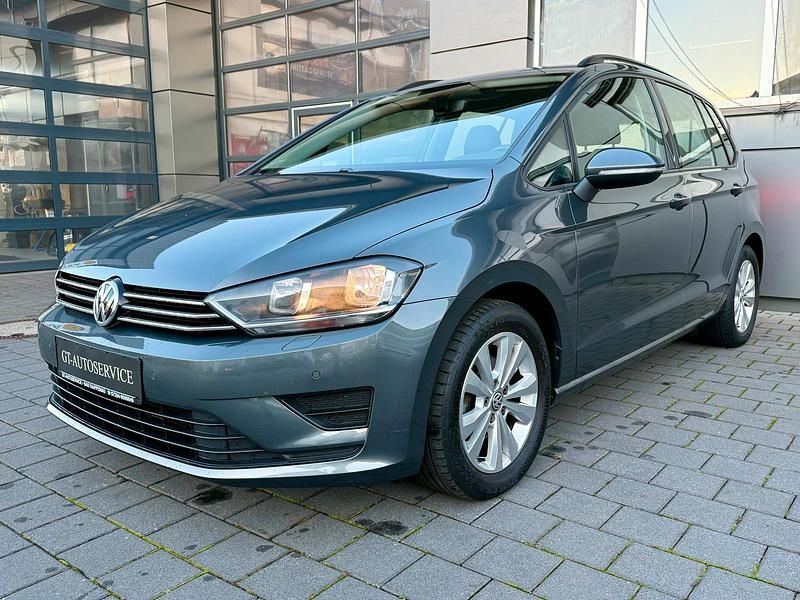 Indiumgrau metallic Gebraucht 2018 VW Golf Sportsvan Comfortline Van / Kleinbus | 13.290 € (Etwas zu teuer) - Bild 1/4