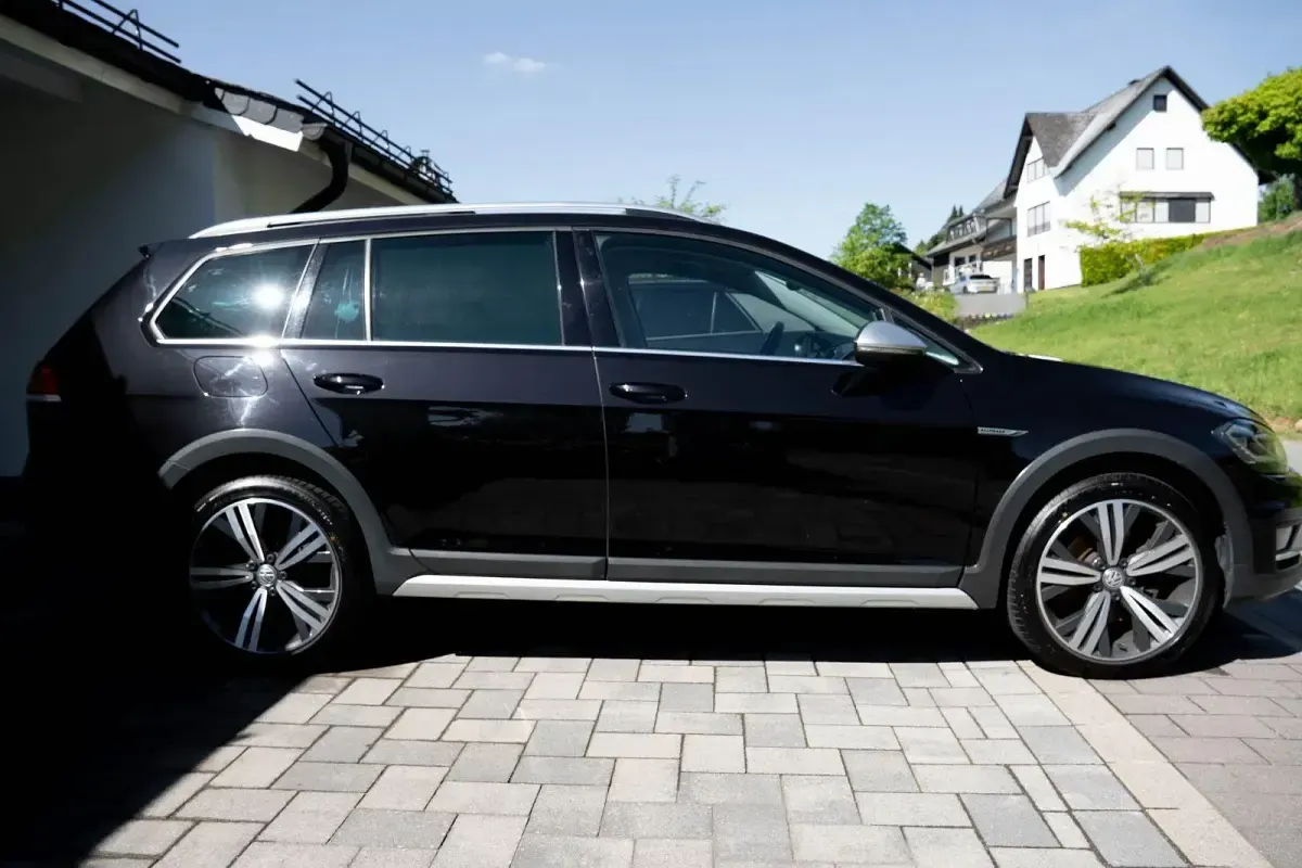 Gebraucht VW Golf Alltrack 184 PS (135 kW) 2019 Schwarz Kombi