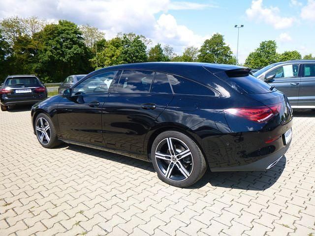 Gebraucht Mercedes CLA200 Shooting Brake Night 163 PS (119 kW) 2020 Nachtschwarz Kombi