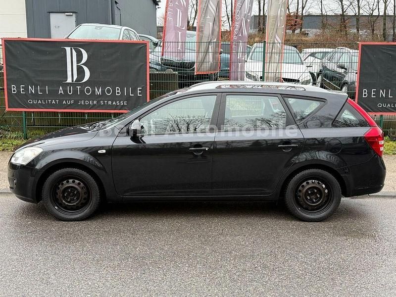 Gebraucht Kia Ceed Sportswagon 109 PS (80 kW) 2009 Schwarz Kombi