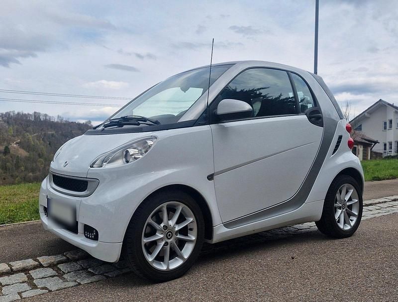 Gebraucht Smart ForTwo Coupé Passion 71 PS (52 kW) 2011 Weiß Coupé