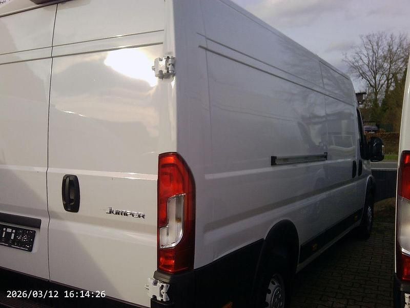 Gebraucht Citroën Jumper 165 PS (121 kW) 2024 Weiß Van / Kleinbus