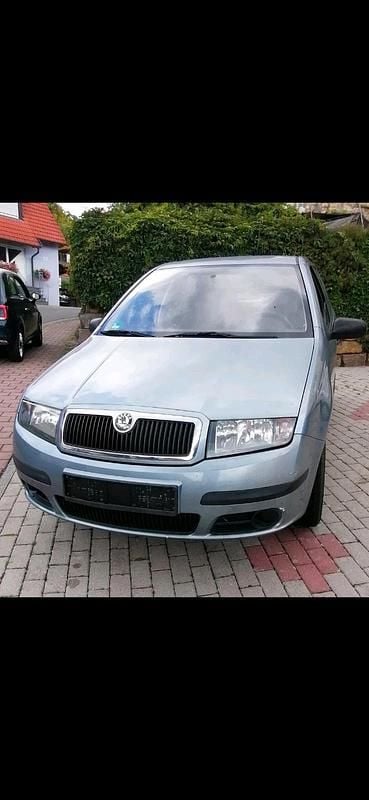 Gebraucht Skoda Fabia 64 PS (47 kW) 2004 Silber Kleinwagen