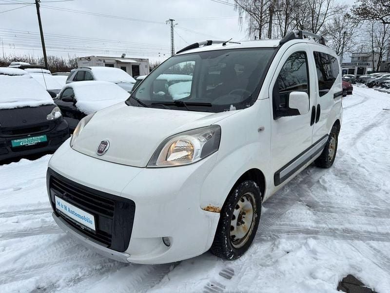 Weiß Gebraucht 2012 Fiat Qubo Trekking Van / Kleinbus | 4.600 € (Guter Preis) - Bild 1/4