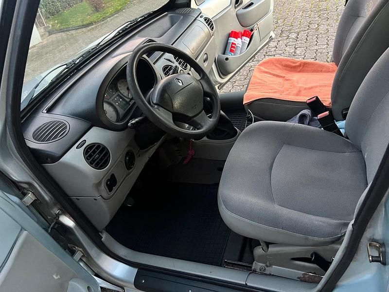 Gebraucht Renault Kangoo 82 PS (60 kW) 2004 Van / Kleinbus