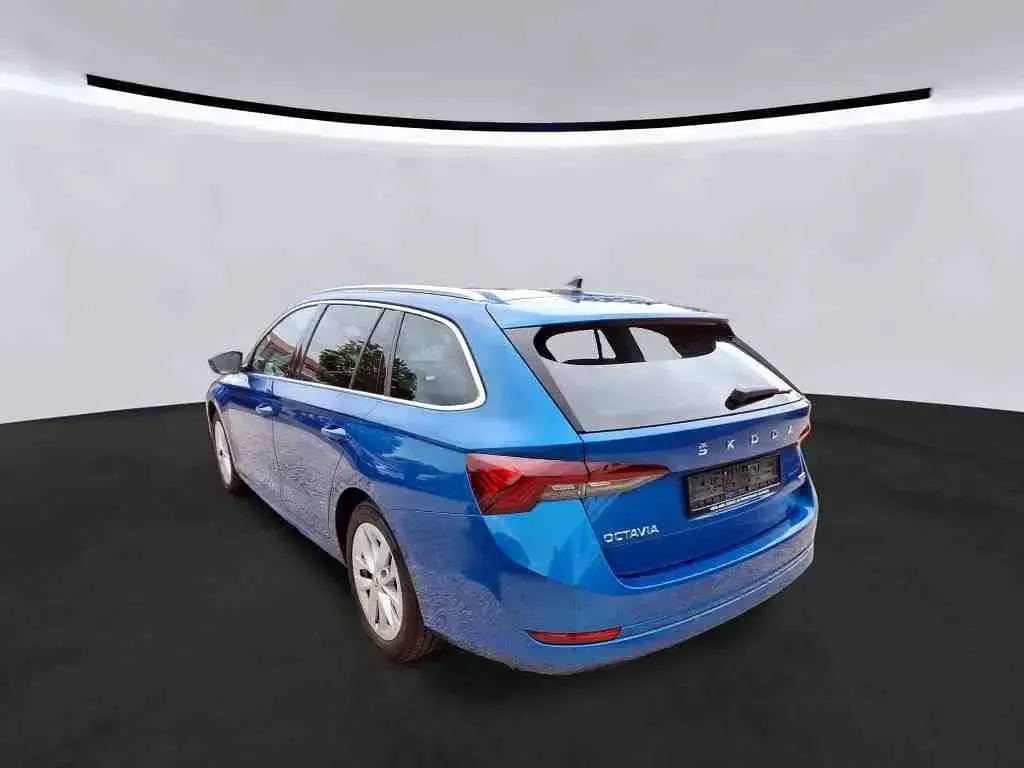 Gebraucht Skoda Octavia Style 150 PS (110 kW) 2024 Raceblau metallic Kombi