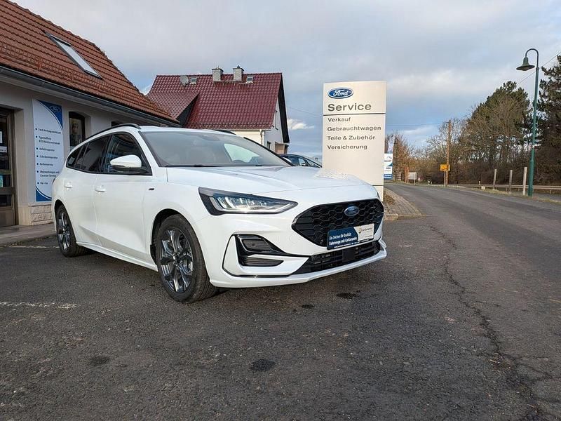 Neu Ford Focus ST-Line X 155 PS (114 kW) 2025 Weiß Limousine