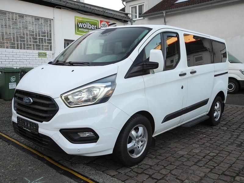 Gebraucht Ford Transit Custom 170 PS (125 kW) 2019 Weiß Van / Kleinbus
