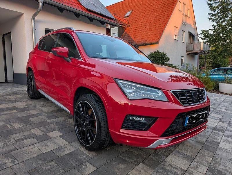 Rot Gebraucht 2019 Seat Ateca 4Drive SUV | 20.940 € (Fairer Preis) - Bild 1/4