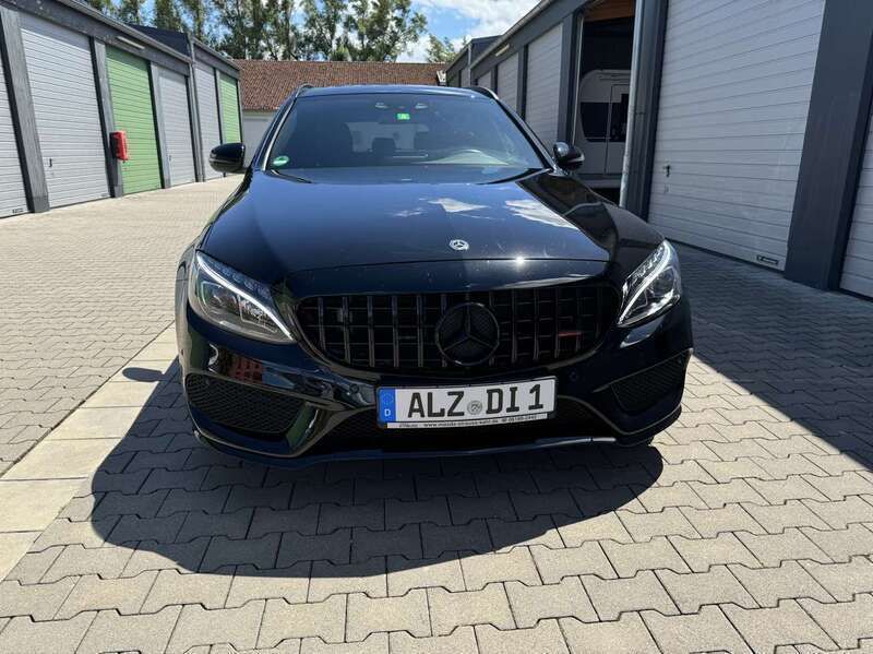 Schwarz Gebraucht 2017 Mercedes C43 AMG AMG Kombi | 34.750 € (Fairer Preis) - Bild 1/4