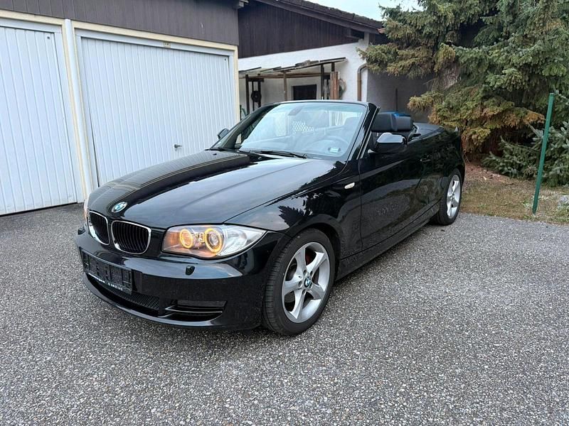 Schwarz Gebraucht 2011 BMW 120 Cabriolet Cabrio | 5.900 € (Guter Preis) - Bild 1/4