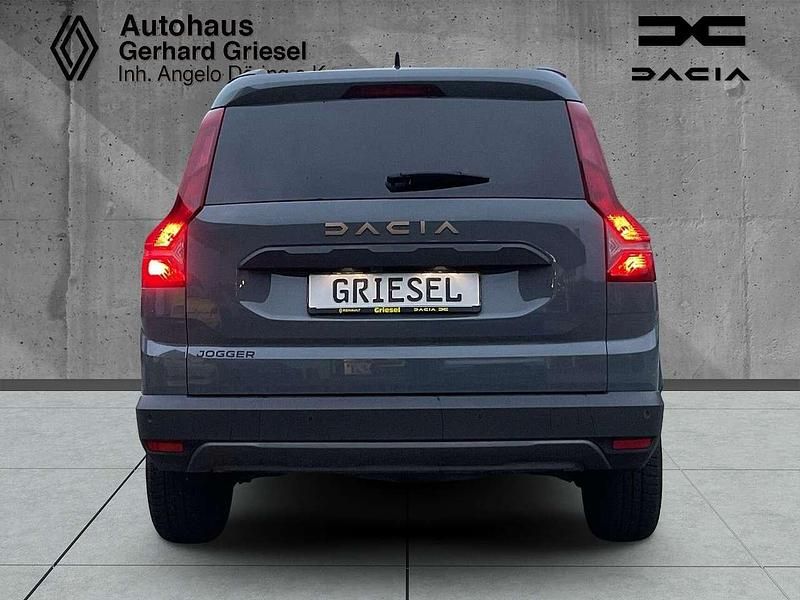 Gebraucht Dacia Jogger Extreme 101 PS (74 kW) 2023 Grau Van / Kleinbus