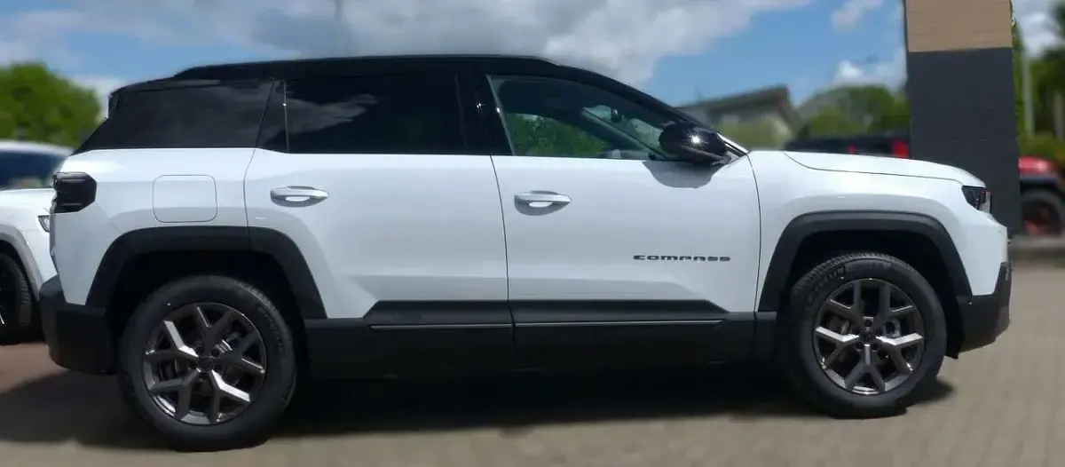 Uusi Jeep Compass 145 HP (106 kW) 2026 Valkoinen Katumaasturi