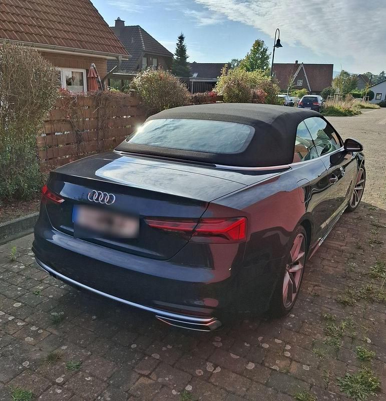 Gebraucht Audi A5 Cabriolet Ambiente 150 PS (110 kW) 2024 Grau Cabrio