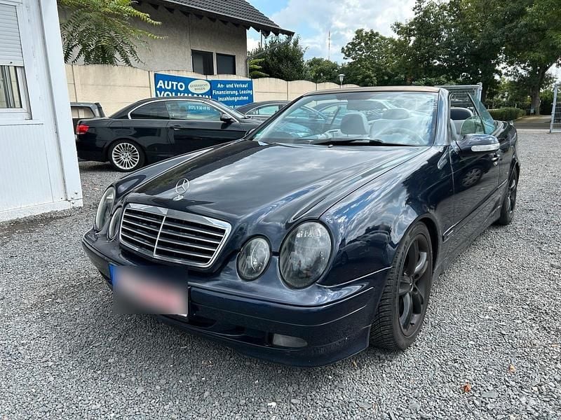 Blau Gebraucht 2000 Mercedes CLK200 Avantgarde Cabrio | 2.390 € (Superpreis) - Bild 1/4
