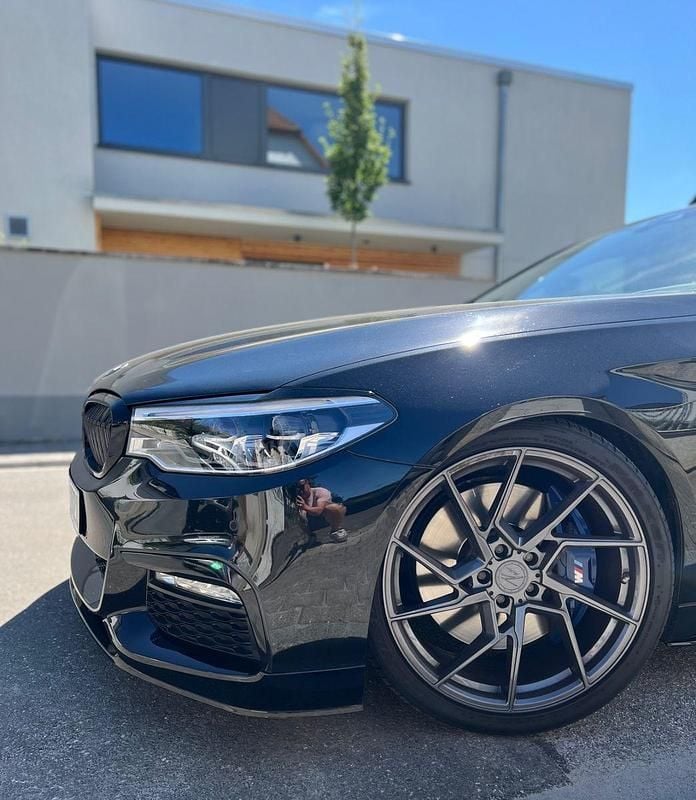 Gebraucht BMW 540 Shadowline 340 PS (250 kW) 2017 Schwarz Kombi