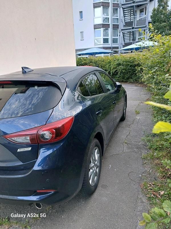 Gebraucht Mazda 3 122 PS (89 kW) 2018 Blau Limousine