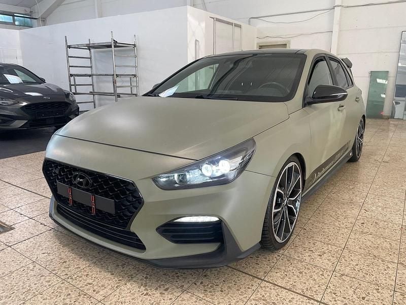 Weiß Gebraucht 2020 Hyundai i30 Limousine | 17.999 € (Superpreis) - Bild 1/4