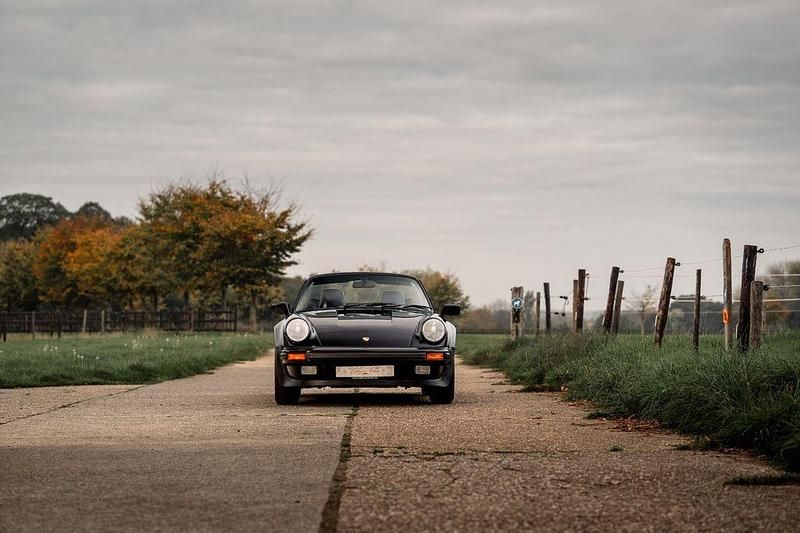 Gebraucht Porsche 911 300 PS (220 kW) 1988 Schwarz Cabrio