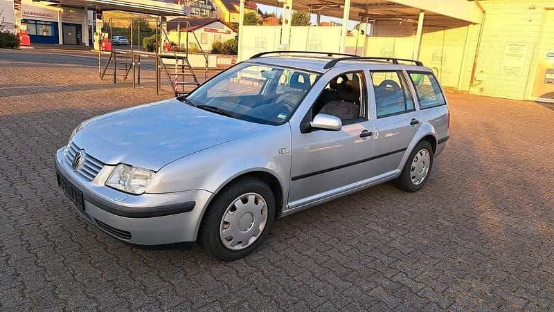 Silber Gebraucht 2001 VW Bora Sportline Limousine | 1.750 € (Guter Preis) - Bild 1/4