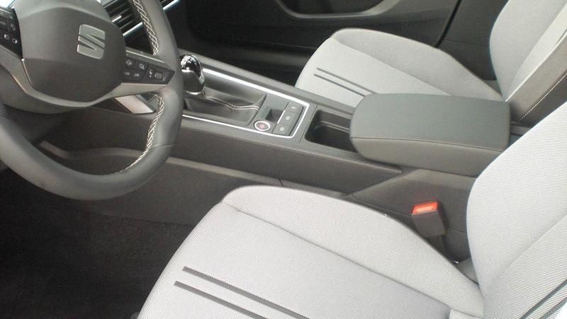 Gebraucht Seat Leon Style 150 PS (110 kW) 2023 Schwarz Limousine