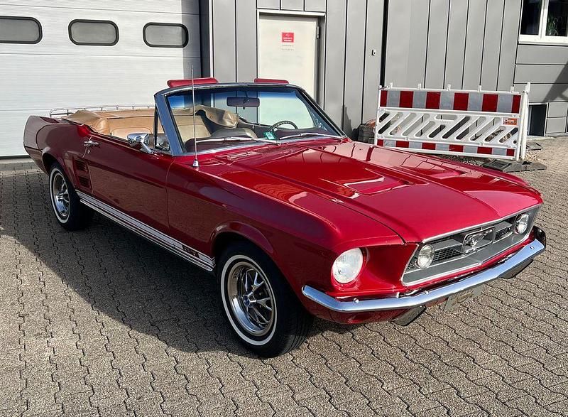 Gebraucht Ford Mustang 190 PS (139 kW) 1967 Rot Cabrio