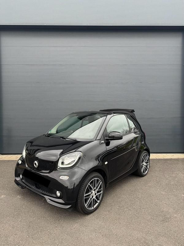 Gebraucht Smart ForTwo Cabrio Brabus 90 PS (66 kW) 2019 Schwarz Cabrio