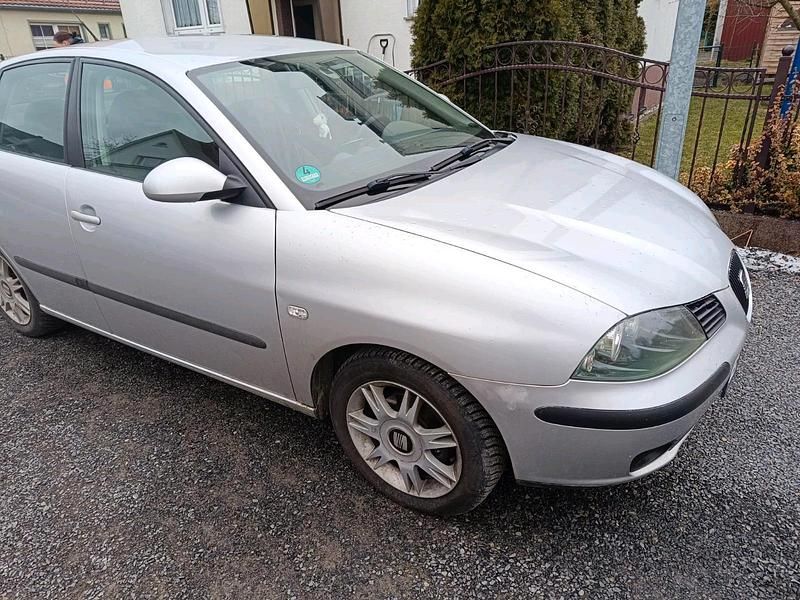 Gebraucht Seat Cordoba 101 PS (74 kW) 2004 Silber Limousine