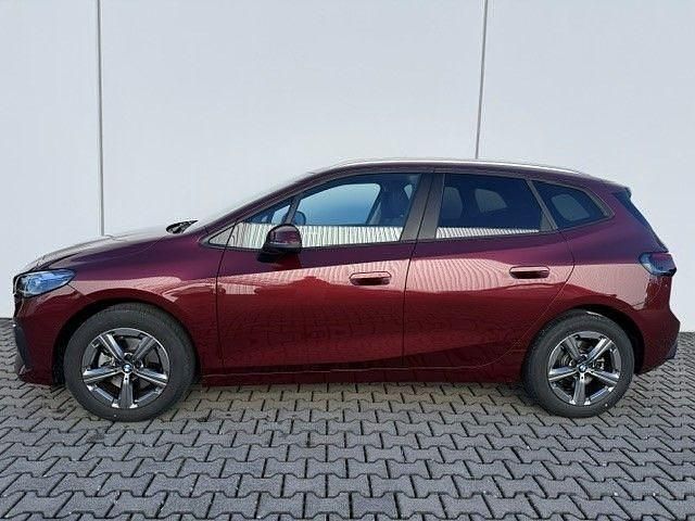 Gebraucht BMW 220 Active Tourer 170 PS (125 kW) 2025 Rot Van / Kleinbus
