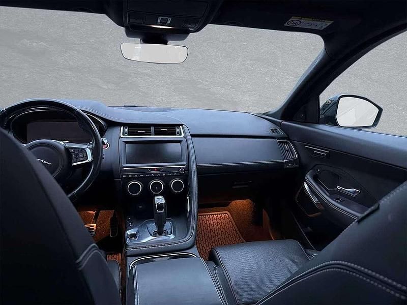 Gebraucht Jaguar E-Pace R-Dynamic 179 PS (131 kW) 2018 Schwarz SUV