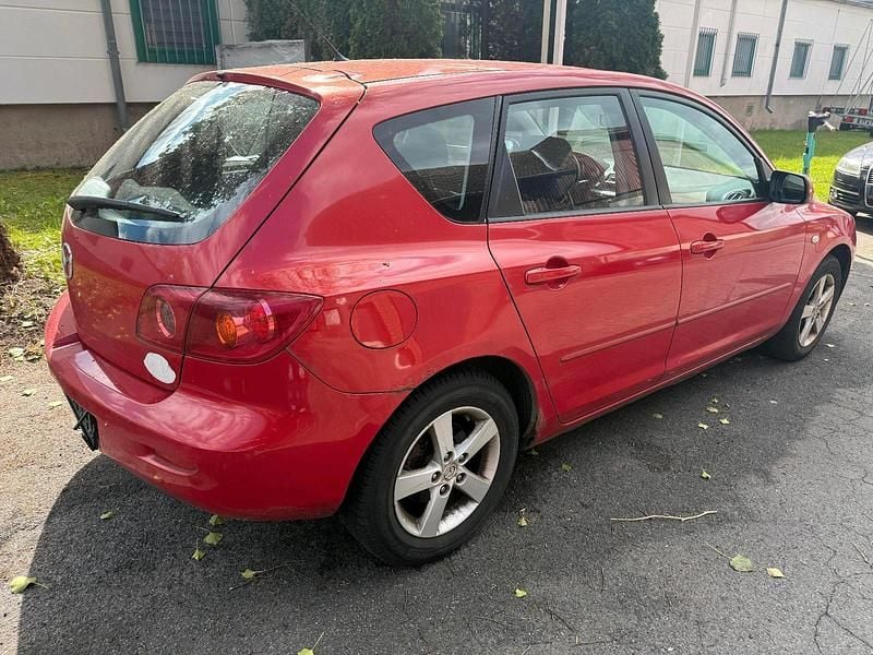 Usata Mazda 3 105 CV (77 kW) 2005 Rosso Berlina
