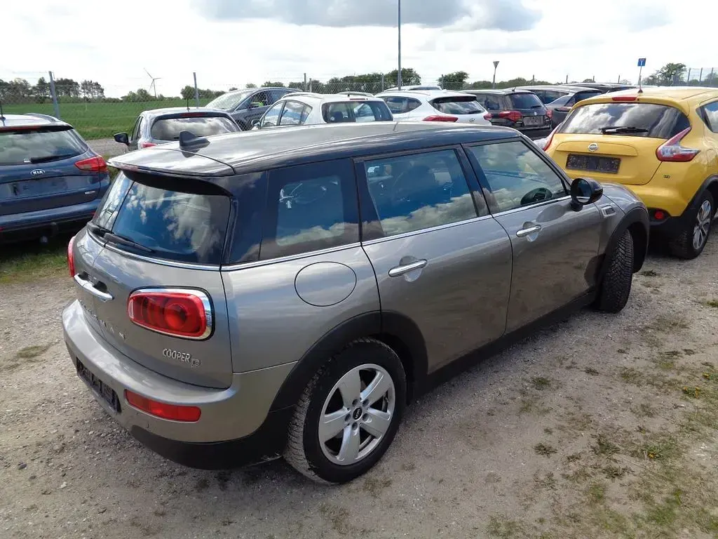 Gebraucht Mini Cooper D Clubman 150 PS (110 kW) 2017 Silber Kombi