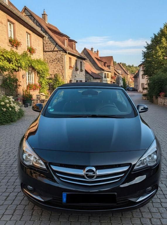 Gebraucht Opel Cascada Innovation 140 PS (102 kW) 2016 Schwarz Cabrio