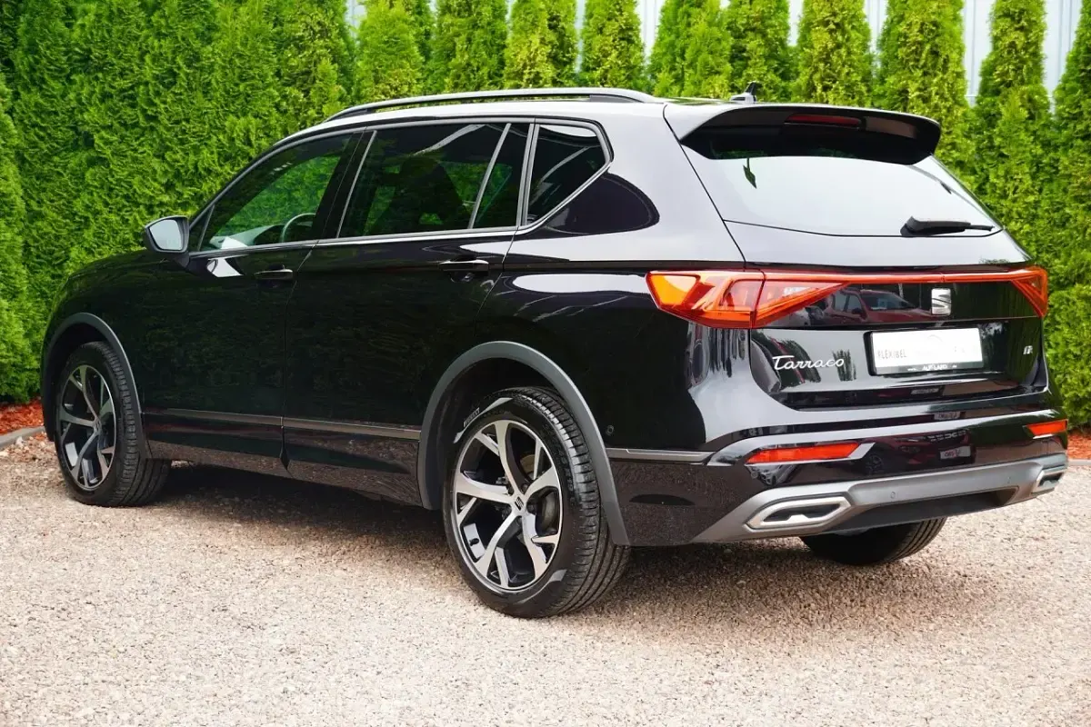Gebraucht Seat Tarraco FR 150 PS (110 kW) 2024 Magic schwarz (metallic) SUV