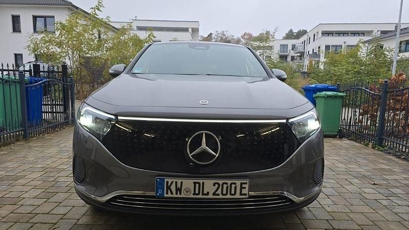 Neu Mercedes EQA250+ Advanced Plus 139 kW (190 PS) 2025 Grau SUV